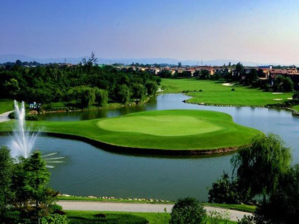 成都·麓山國際社區